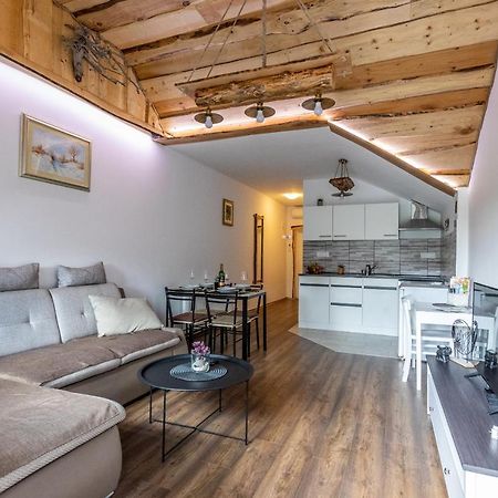 Apartman Mila Josipdol Eksteriør bilde